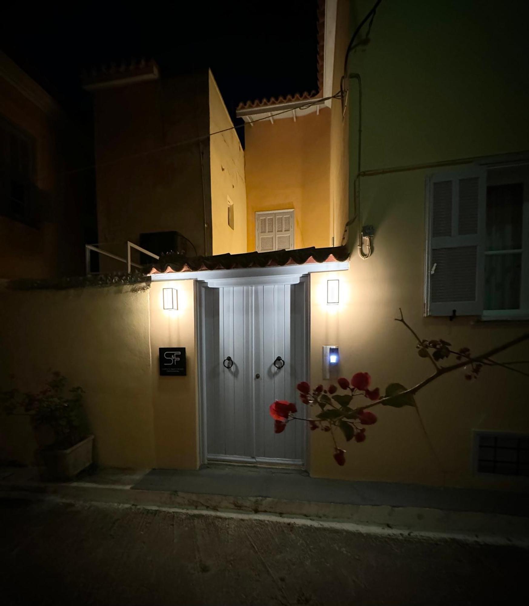 S&F Luxury Apartment Nauplia Esterno foto