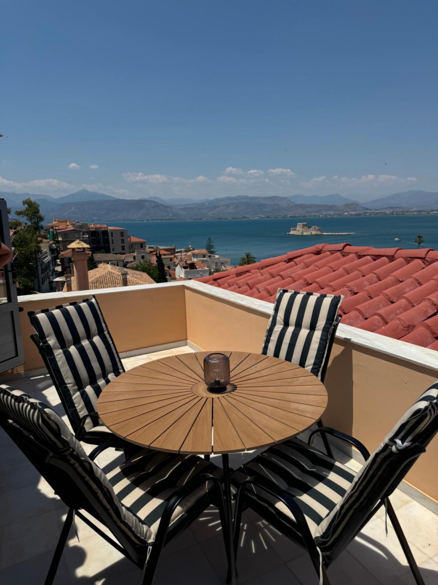 S&F Luxury Apartment Nauplia Esterno foto